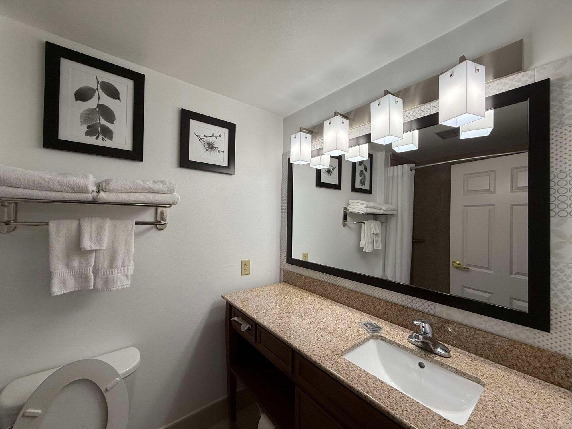 Country Inn & Suites By Radisson, Harrisburg - Hershey West, Pa Exteriér fotografie